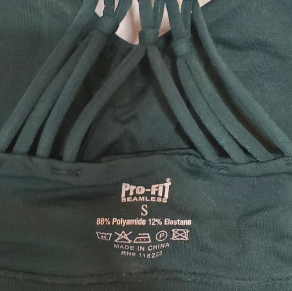 Emerald Green Sports Bra w/ Knotted Lattice Strap Detail - Picture 3 of 4